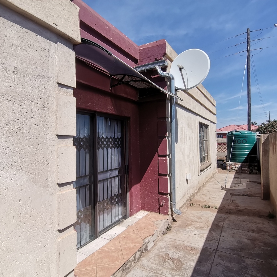 3 Bedroom Property for Sale in Lethlabile North West